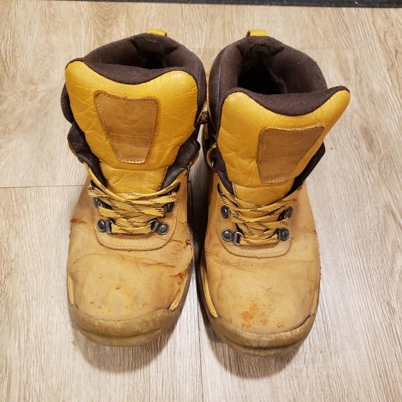 Light Brown Winter Boots by Timberland with Excellent Grip - Picture 1 of 6